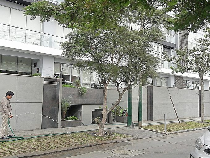 VENDO LINDO DEPARTAMENTO CALLE LOS MELONES (ALT. CDRA. 5 CALLE JACARANDA) – SURCO